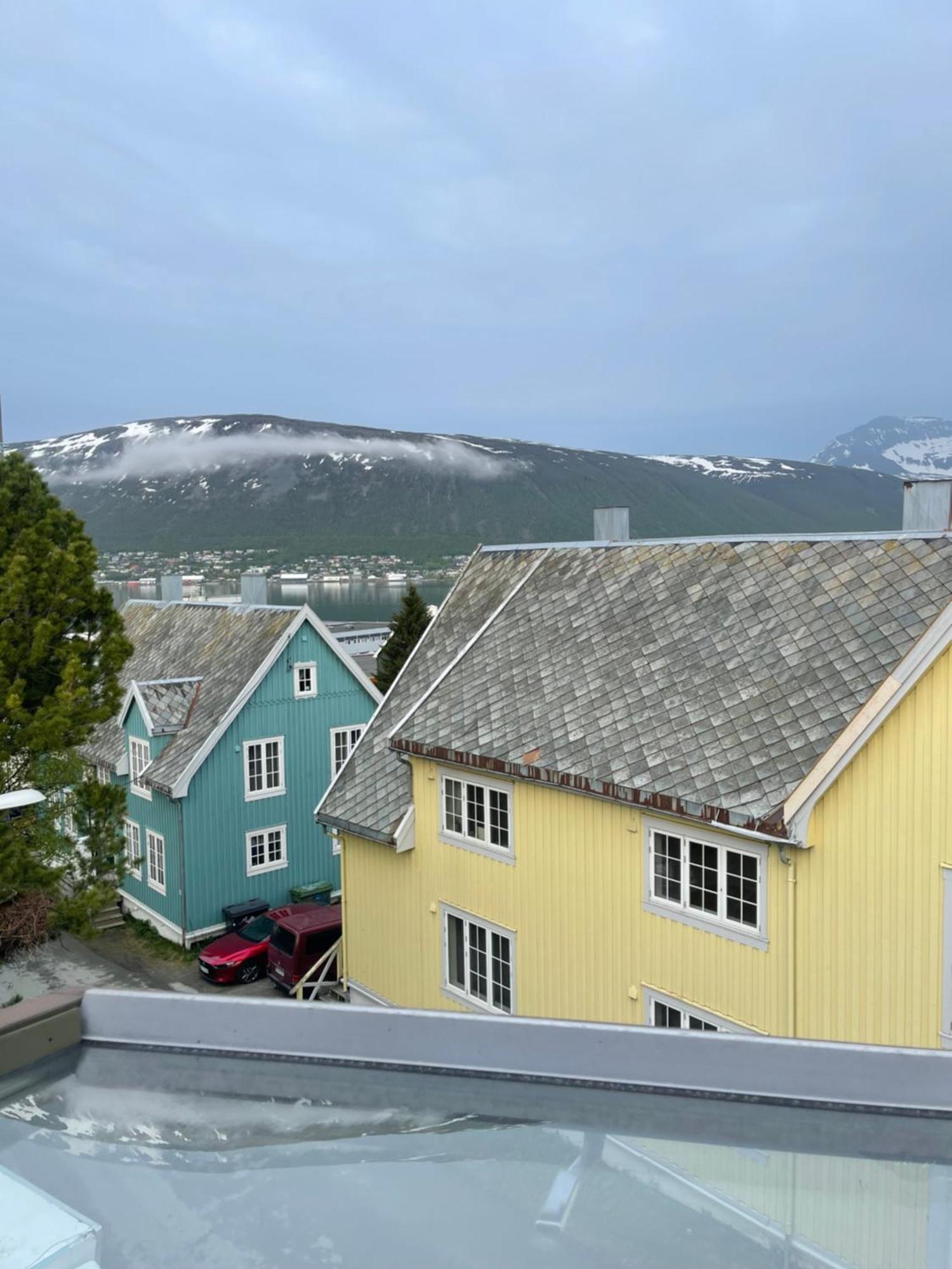 Aurora Tromso Apartment Bagian luar foto